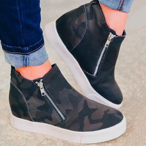 Camouflage Hidden Wedge Heel Fashion Sneaker